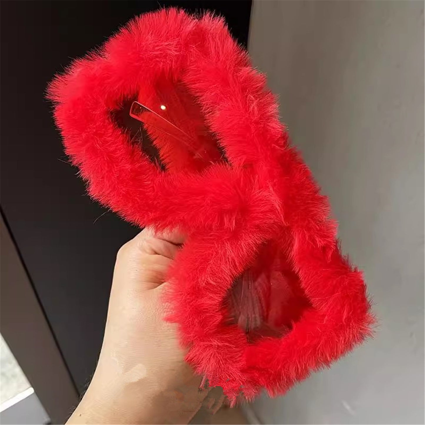 FurinFashion Oversized Beautiful Sunglasses For Women Soft Real Rabbit Fur Sun Glass